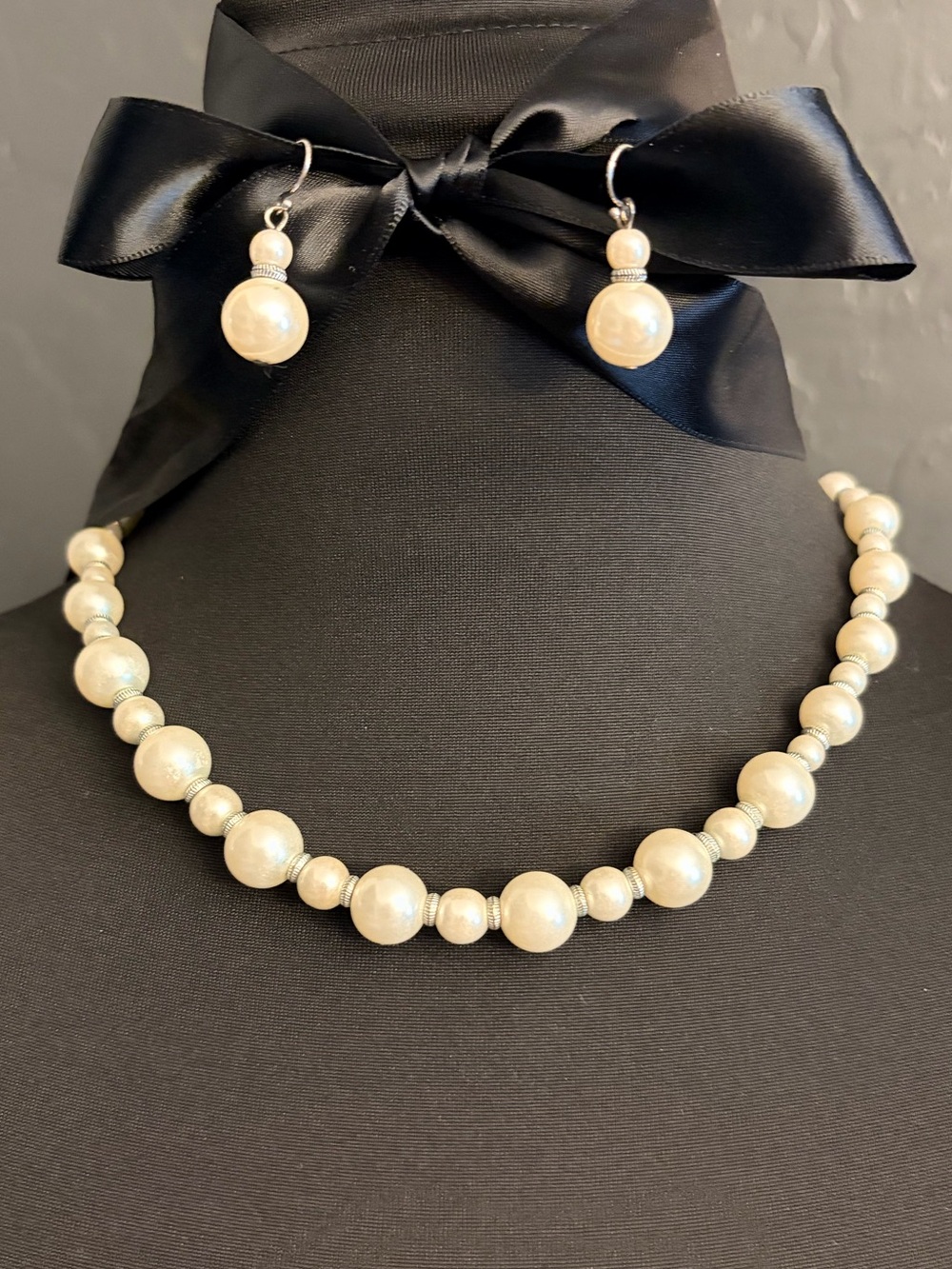 Classic Ivory Pearl Necklace, Bracelet & Earrings Set